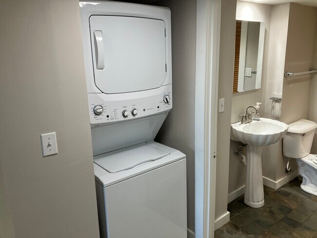 100 Island Ave unit 100 Island Ave, Chattanooga, TN 37405 - photo 2