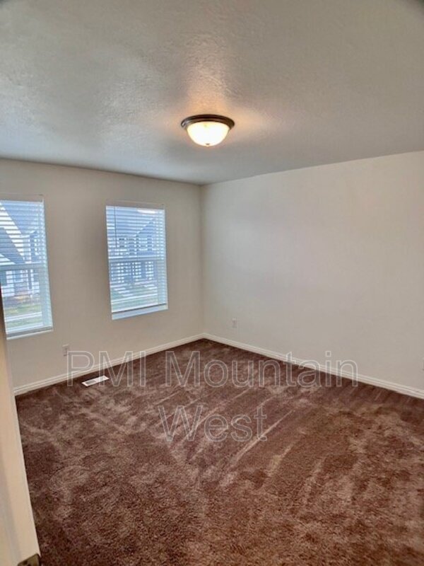 2013 W 950 N, Layton, UT 84041 - photo 6