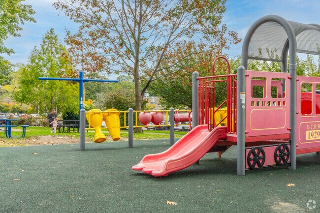 Spend the day with the little ones at Thomas Park in Locust Valley.