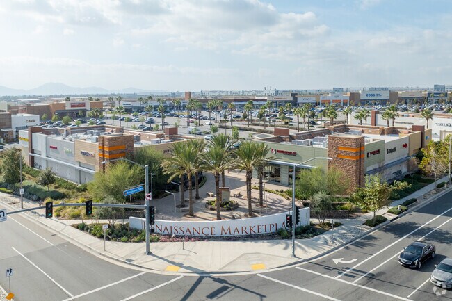 Renaissance Marketplace in Rialto: Shopping, dining, and entertainment all in one spot!