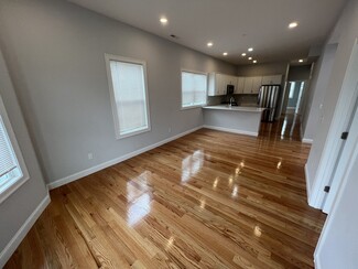 130 Cross St Unit 6, Somerville, MA 02145