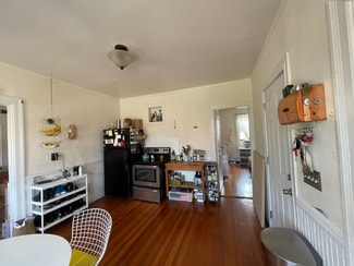 366 Friendship St Unit 2B, Providence, RI 02907