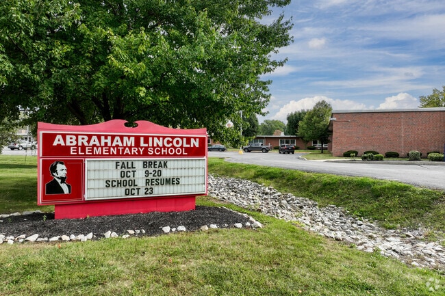 Abraham Lincoln Elementary School is located in Indianapolis, IN.