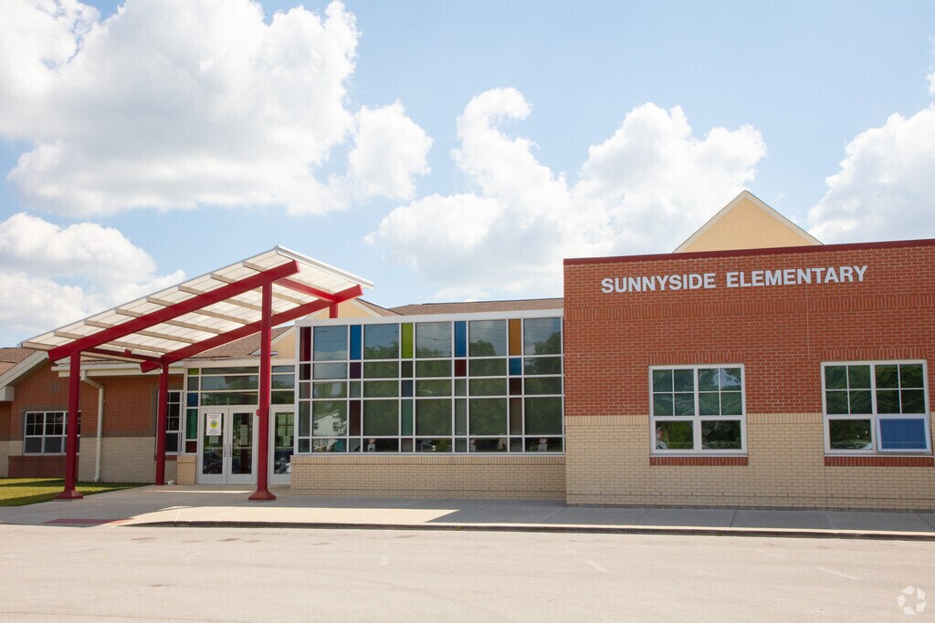 Sunnyside Elementary School, Rankings & Reviews