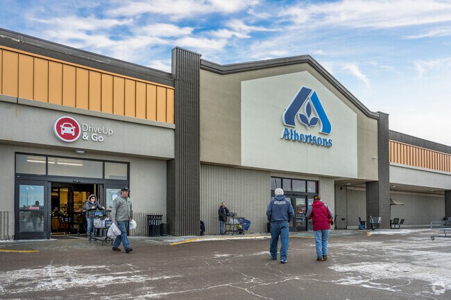 Albertsons is a more cost-effective way to shop for groceries in Gillette.