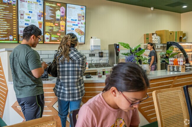 Order a drink at Bambu in Willow Springs.