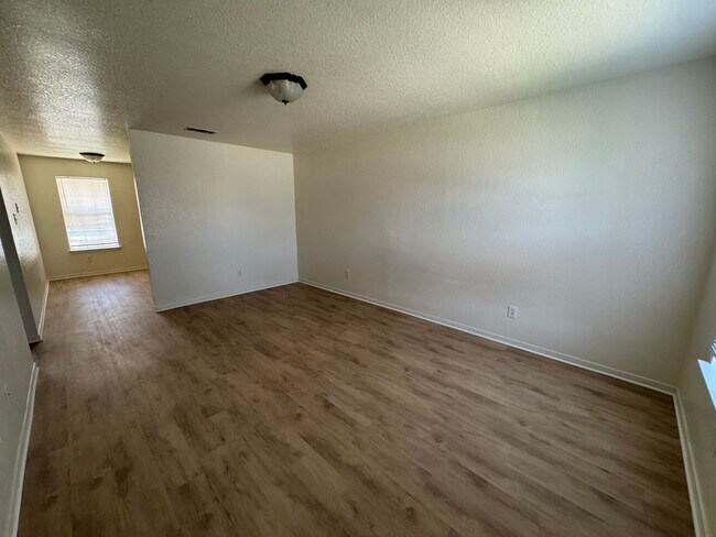 3301 Barcelona Dr unit A, Killeen, TX 76542 - photo 4
