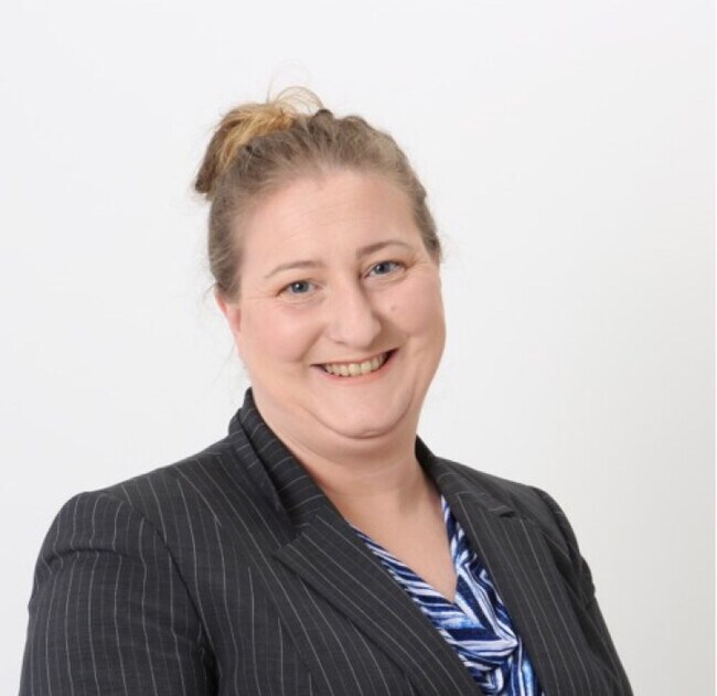 Agent Photo