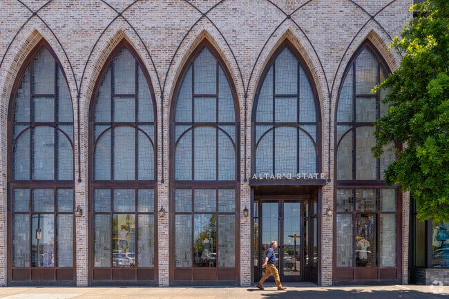 Shop at over 150 retailers at Washington Square Mall.