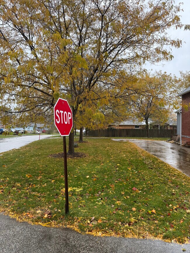 3062 Laird Ave unit 3062 Laird Ave 2, Erie, PA 16505 - photo 2