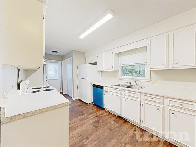 308 Cockspur Rd, Irmo, SC 29063 - photo 7