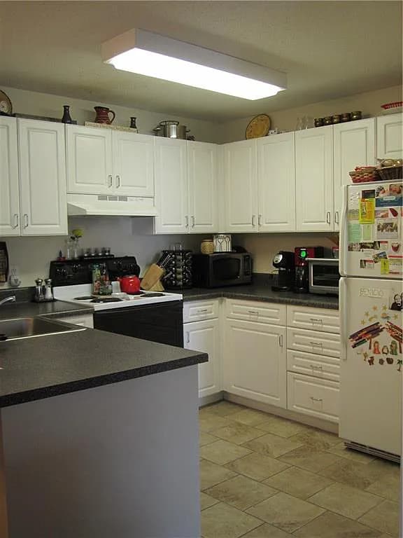 120 Mill St Unit 302, Woonsocket, RI 02895