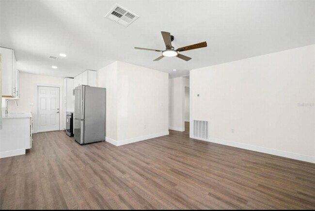 185-187 38th Ave SE unit 187, St. Petersburg, FL 33705 - photo 4