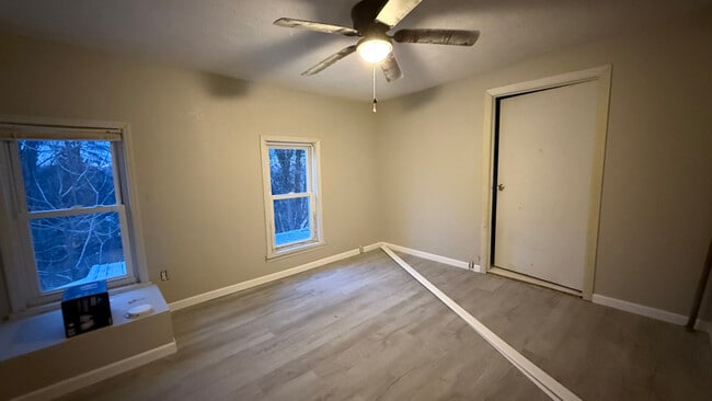 235 E Main St, Saint Clairsville, OH 43950 - photo 5