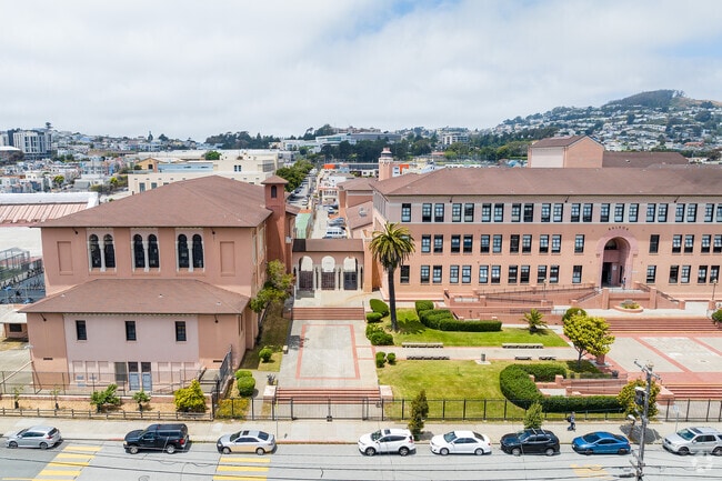 Balboa High School in San Francisco serves over 1200 students.