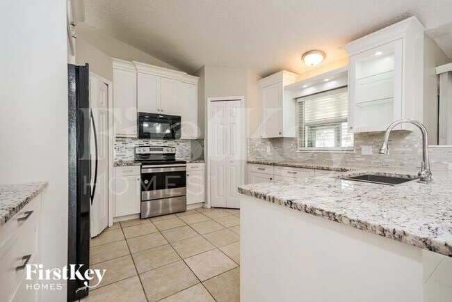 527 Gull Dr, Kissimmee, FL 34759 - photo 6