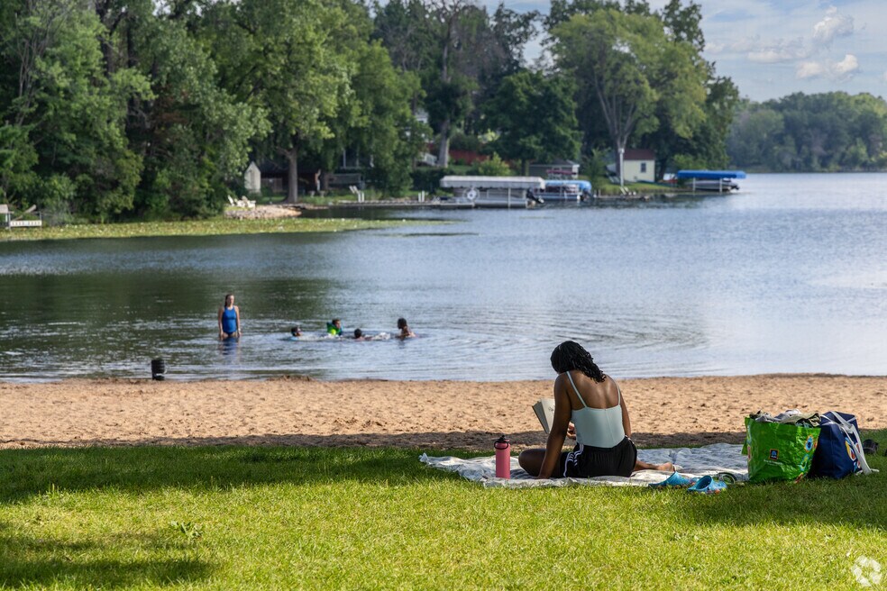 Maplewood Heights_560256_JF_102125_V01