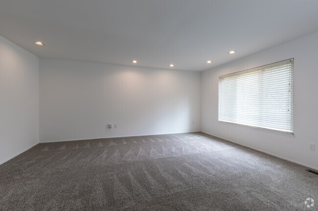 Edge At Farmington Hills - Farmington Hills, MI, Farmington Hills, MI 48334 - photo 7