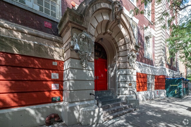 Fostering success at P.S. 290 Manhattan New School, Yorkville.