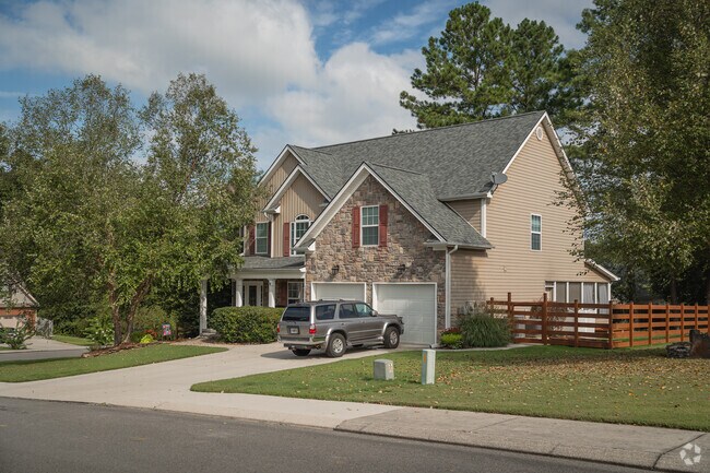 Stone and siding mix on this charming Graysville home.