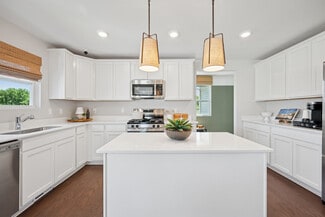 51720 Card, Macomb, MI 48042