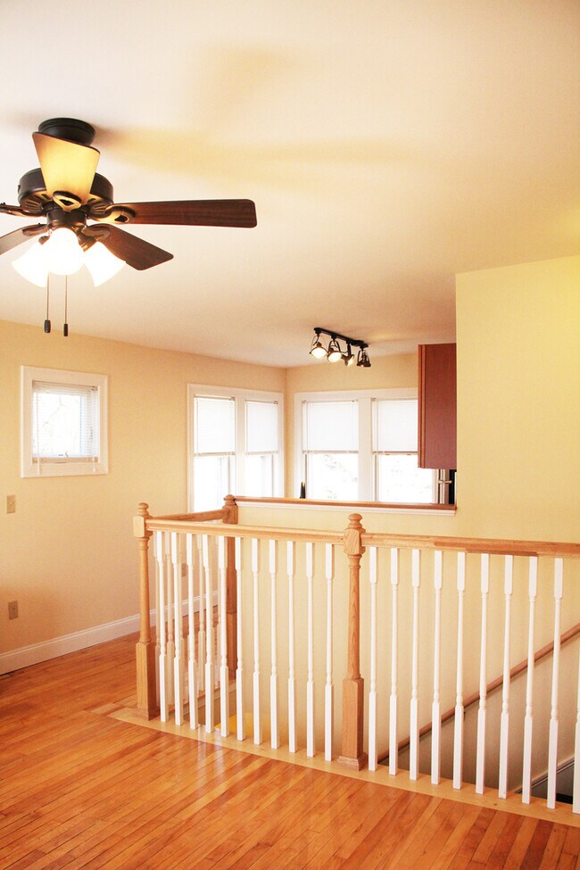 69 Spring St unit C, Burlington, VT 05401 - photo 2