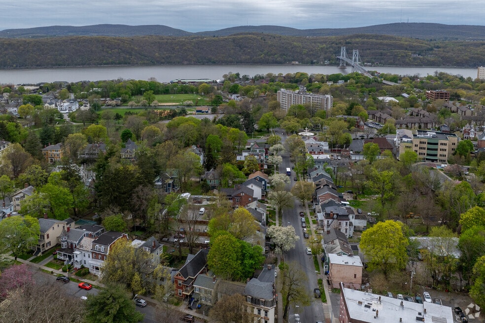 CP_Poughkeepsie_1002244_P1__V1_GM_013125