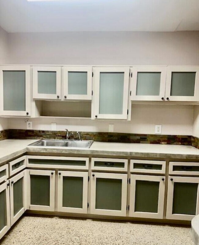 664 8th St, Daytona Beach, FL 32117 - photo 5