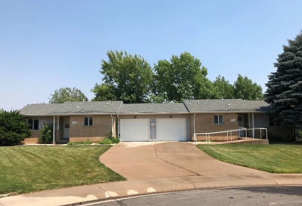 Remodeled 2 Bed 1 Bath Duplex in North For...