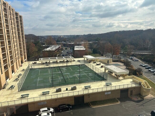 The Brittany unit 615, Arlington, VA 22204 - photo 2