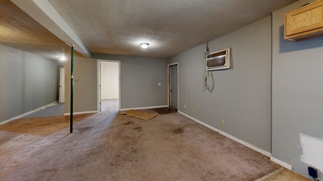 2502 Foltz St, Indianapolis, IN 46241 - photo 3