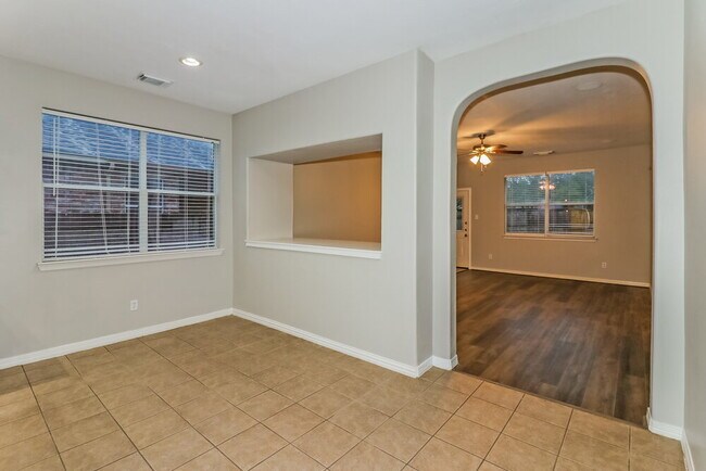 6162 Newcastle Ln, League City, TX 77573 - photo 7