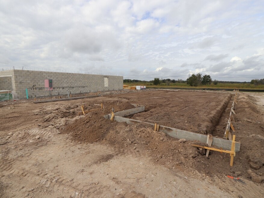 4513 Lake Fox Dr, Lakeland, FL 33810 - photo 1