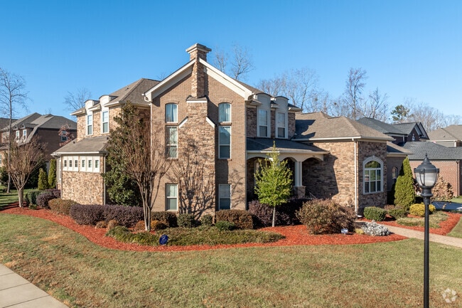 You can also find larger higher end traditional homes in Waxhaw.