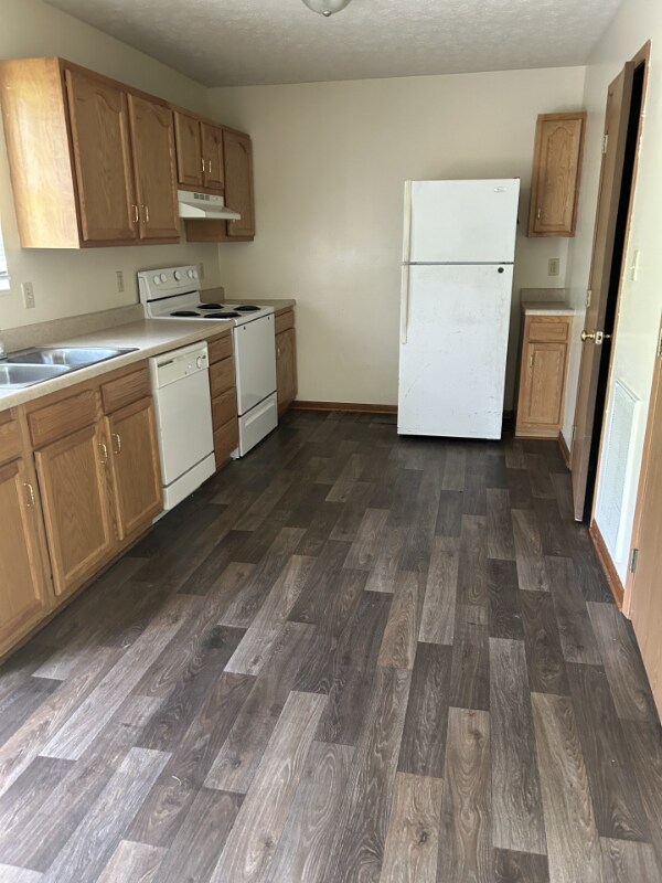 100 Mineral Manor Way unit 2, Parkersburg, WV 26101 - photo 3