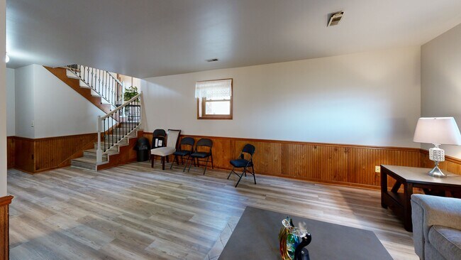 1608 W 95th Ct, Crown Point, IN 46307 - photo 2