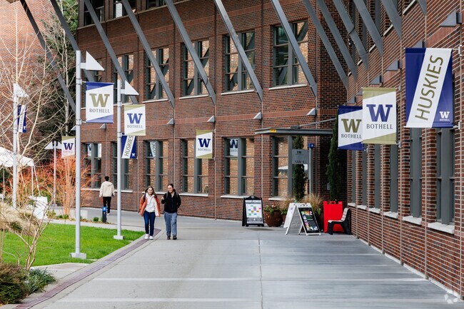 Faculty and staff enjoy a short commute from Morningside to the UW Bothell campus.