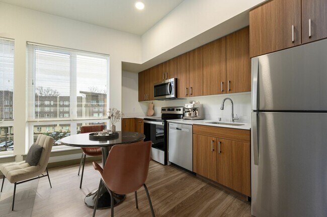 Celestia, Bellingham, WA 98226 - photo 2