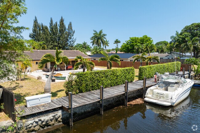 You can park keep your boat by the backyard docks when you live in Chula Vista Neighborhood.