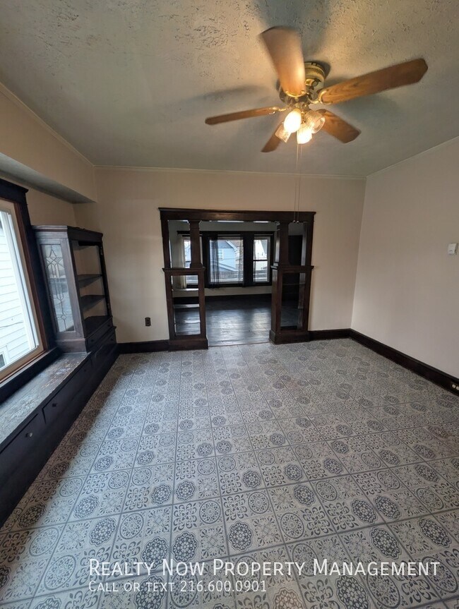 3431 W 91st St unit 2, Cleveland, OH 44102 - photo 3