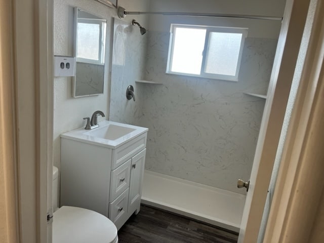 215 Hemlock Ave, Manteca, CA 95337 - photo 3