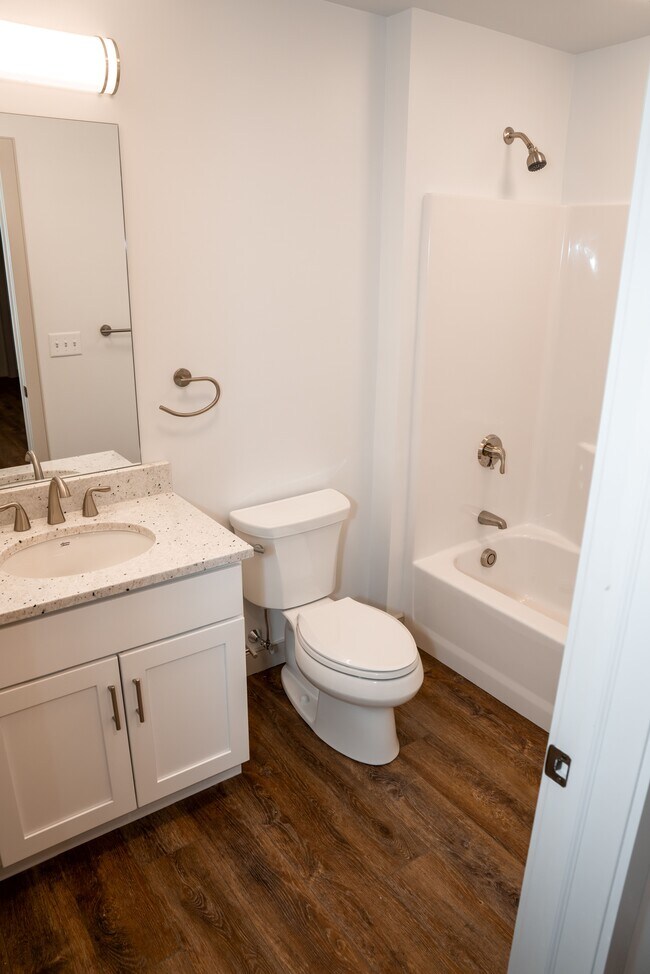 The Residences at the Kestrel, Seymour, CT 06483 - photo 4