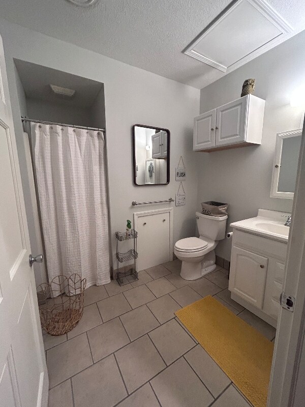 11609 Detroit Ave unit 1, Cleveland, OH 44102 - photo 2