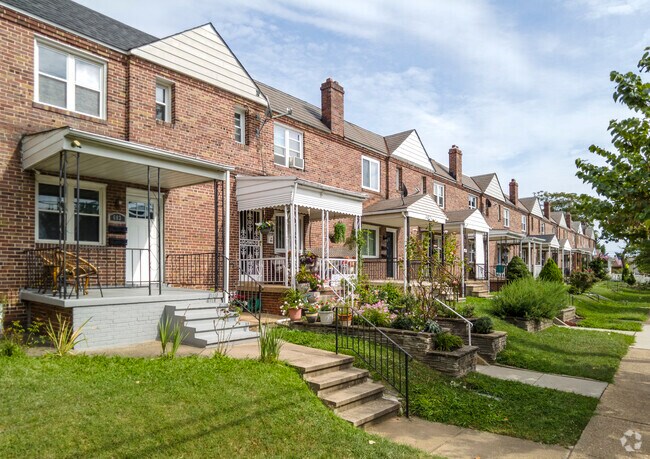 Some Greektown homes have small front yards.