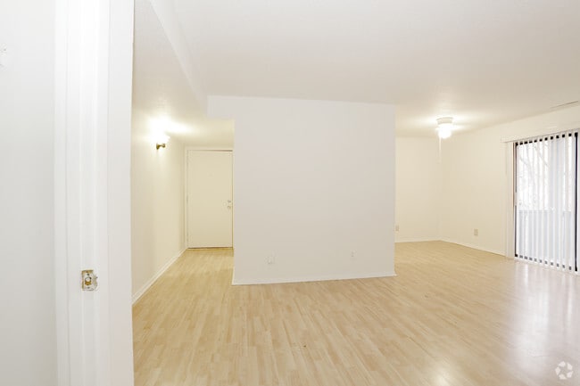 University Park, Urbana, IL 61801 - photo 5