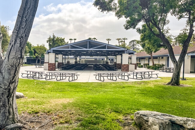 Healthy minds are learning at Etiwanda Intermediate School.