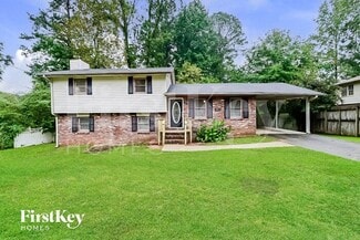 6153 Continental Cir, Morrow, GA 30260