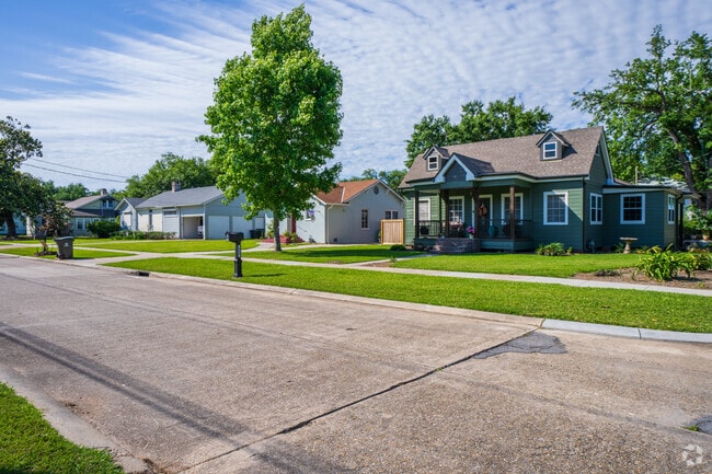 The South Side has varying home styles throughout the neighborhood, mostly being small to moderately sized properties.