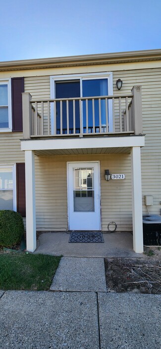 3021 Maplewood Ct, Orion, MI 48360