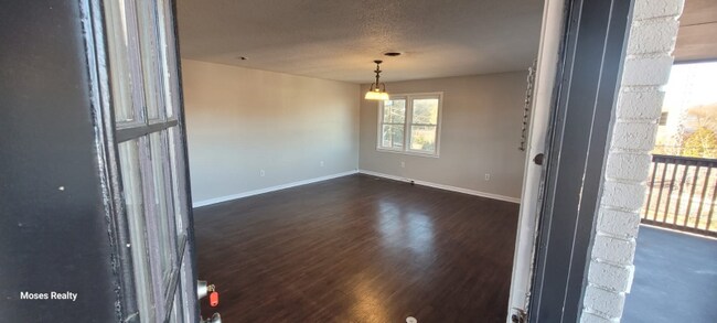 1603 N Main St unit B, Anderson, SC 29621 - photo 3